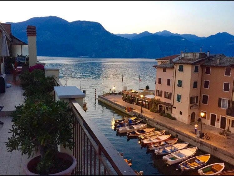 Casa Elvira Apartment Brenzone sul Garda Exterior foto